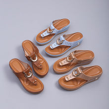 Load image into Gallery viewer, Ladies Flip Flop Wedge slippers